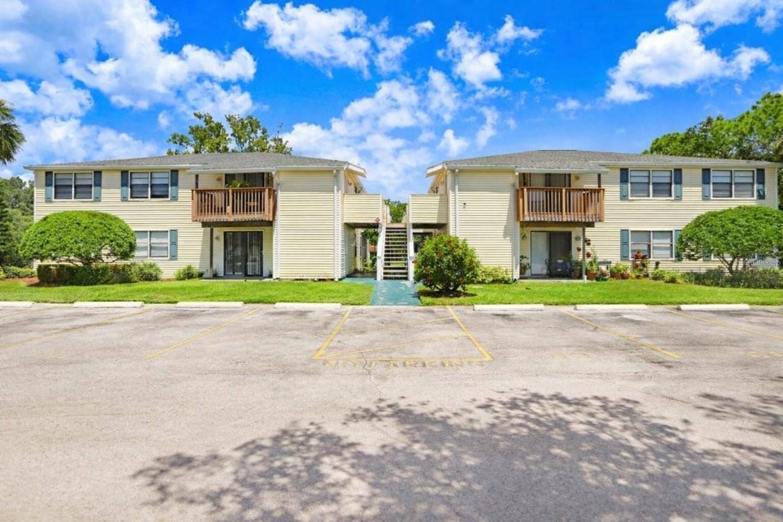 Property Photo:  137 Hunter Lake Drive C  FL 34677 