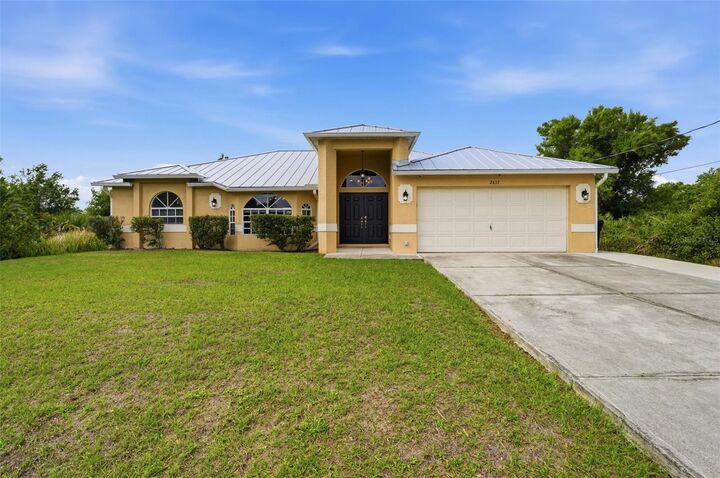 Property Photo:  2637 Courtland Avenue  FL 34286 
