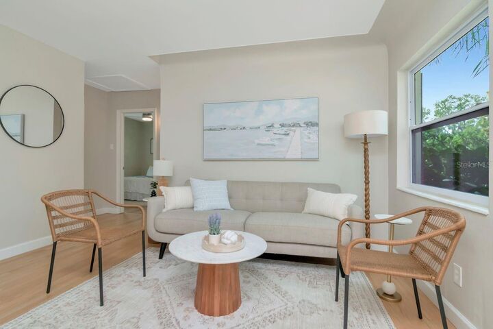 Property Photo:  5132 Oxford Avenue N  FL 33710 