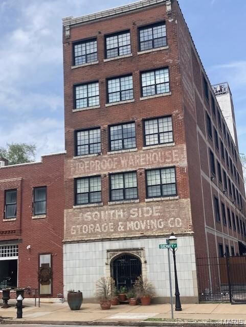 Property Photo:  1831 Sidney Street L  MO 63104 