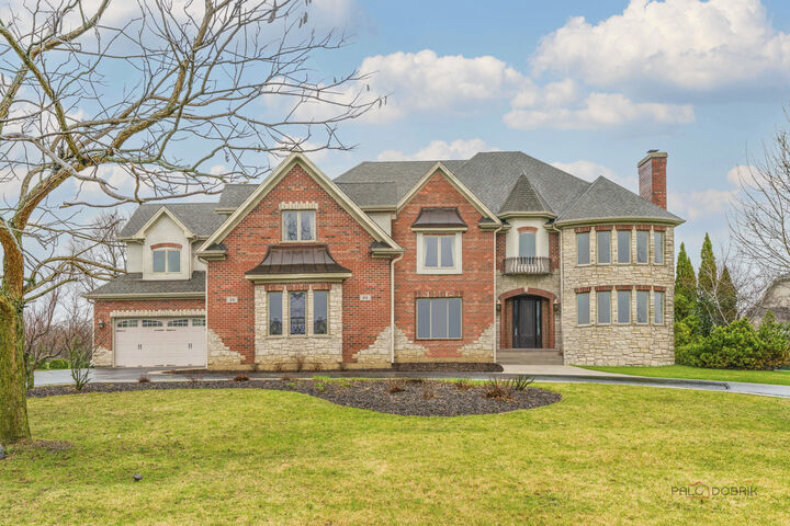 Property Photo: 26 E Peter Lane IL 60047