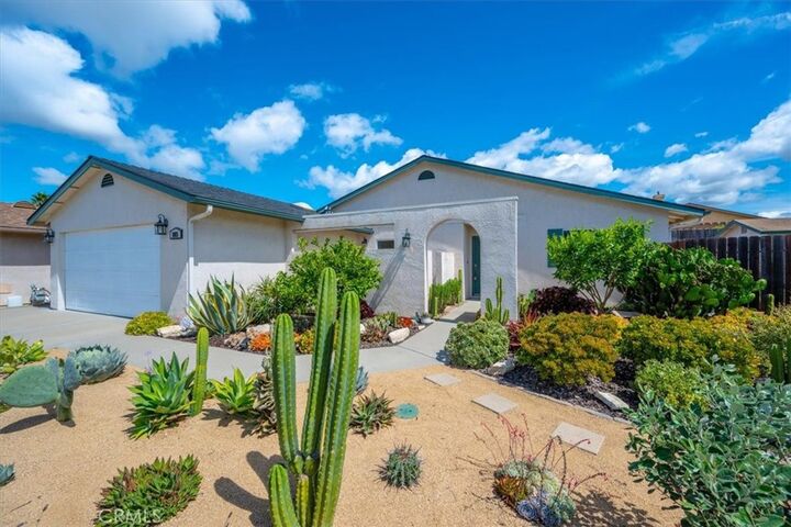 Property Photo:  885 Peregrine  CA 93444 