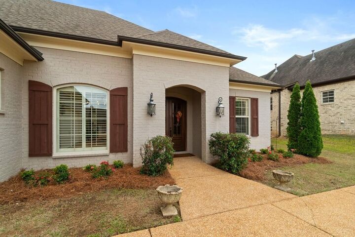 Property Photo: 104 Rosemont Loop MS 38655
