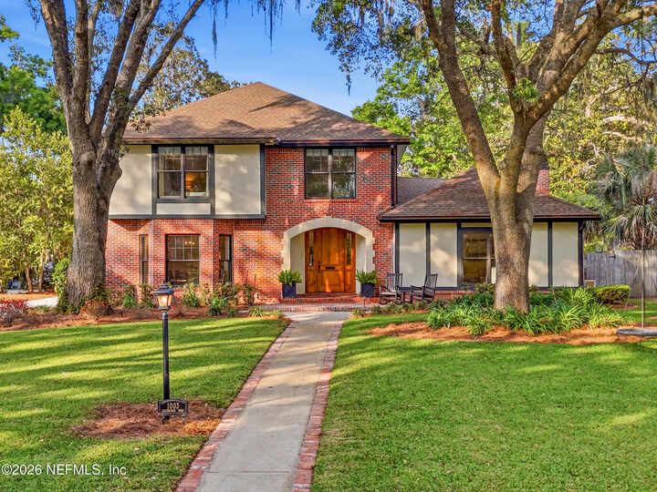 Property Photo:  1003 Greenridge Road  FL 32207 