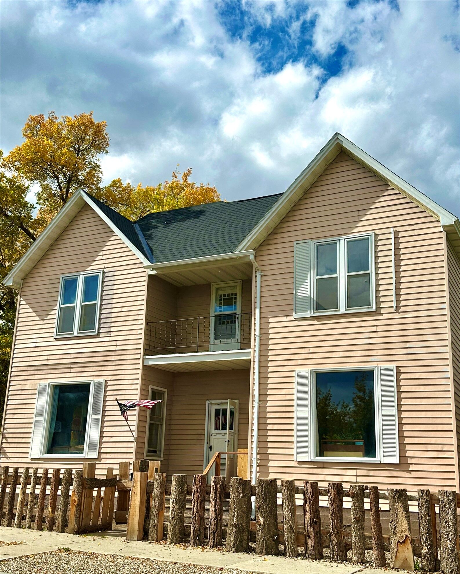 Property Photo: 624 Cherry Street MT 59711