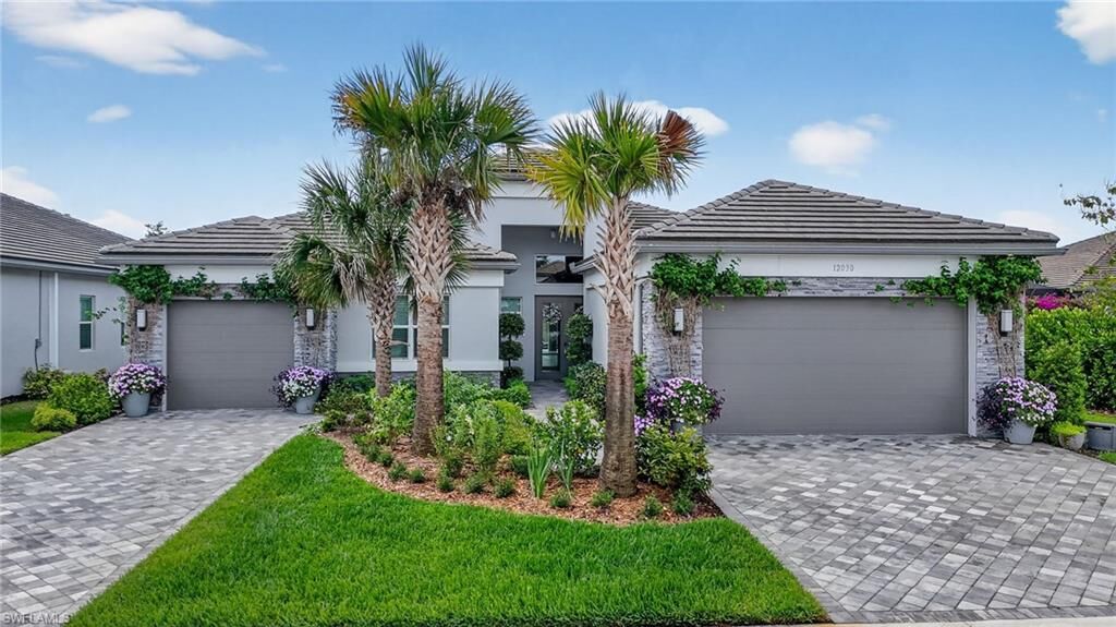 Property Photo:  12030 Azalea Way  FL 34120 