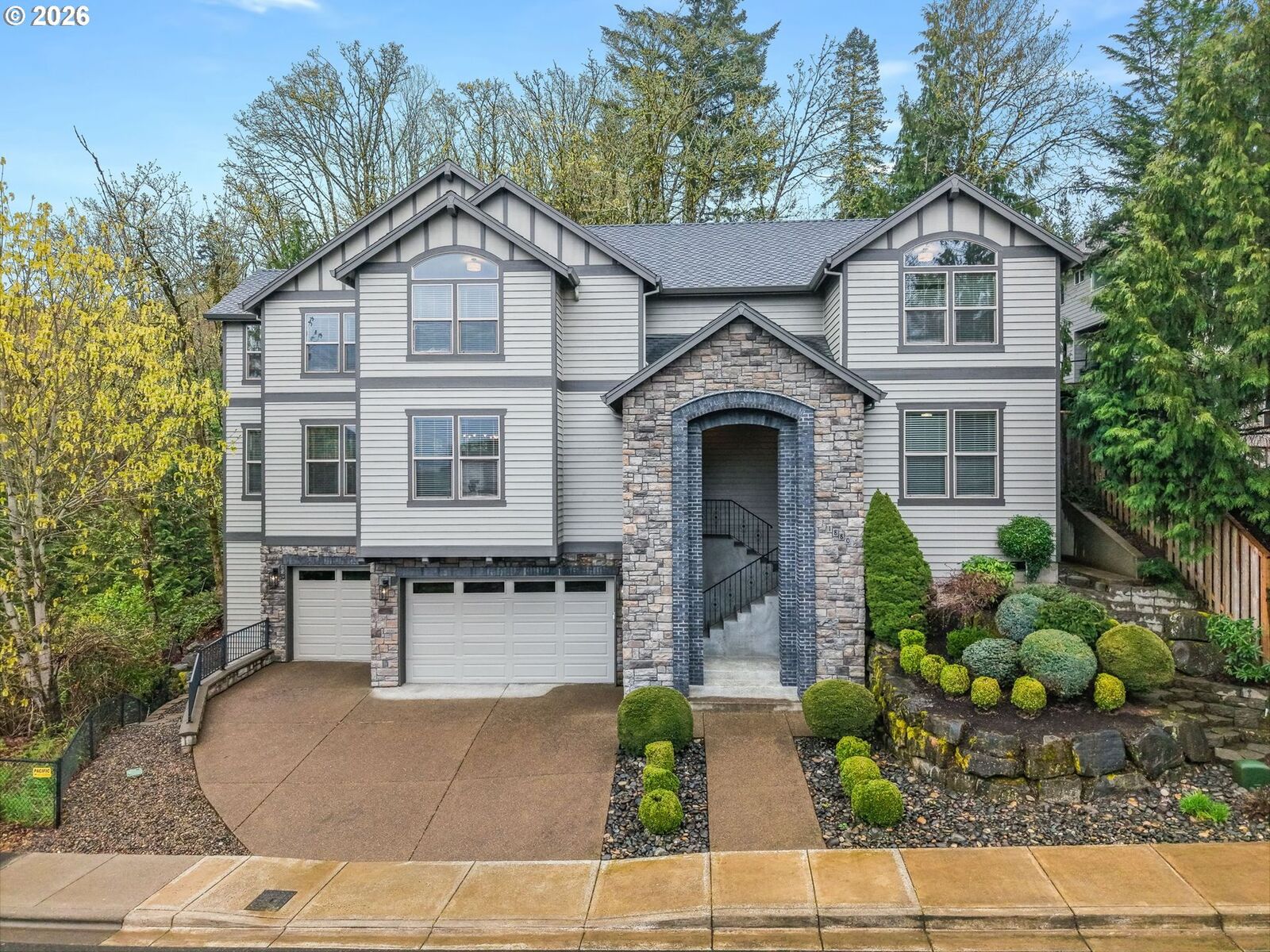 Property Photo:  1880 NW Deette Dr  OR 97229 