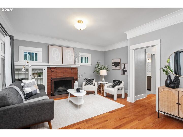 Property Photo: 1923 SE 50th Ave OR 97215