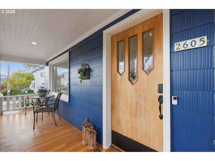 Property Photo:  2605 SE Woodward St  OR 97202 