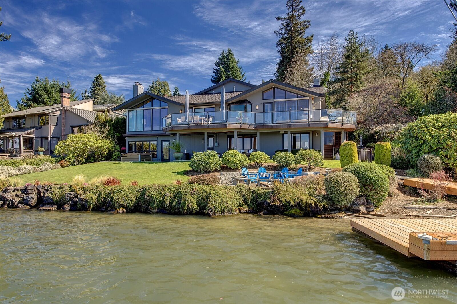 Property Photo:  16  Meadow Lane  WA 98040 