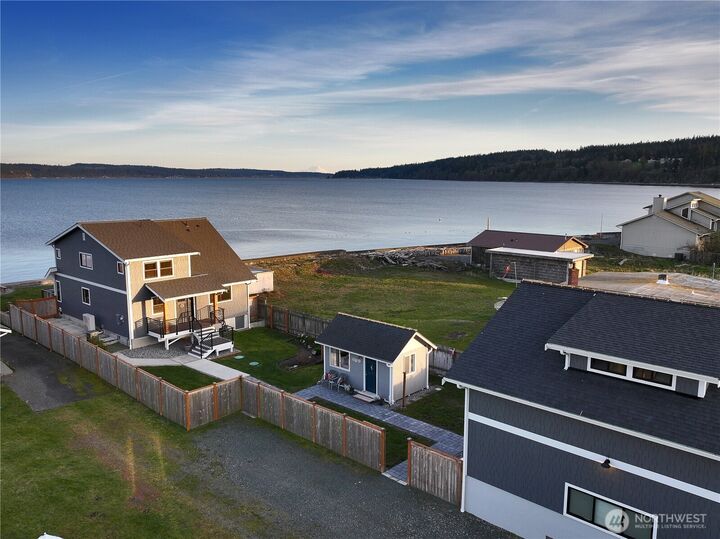 Property Photo:  2805 N Bluff Road  WA 98253 