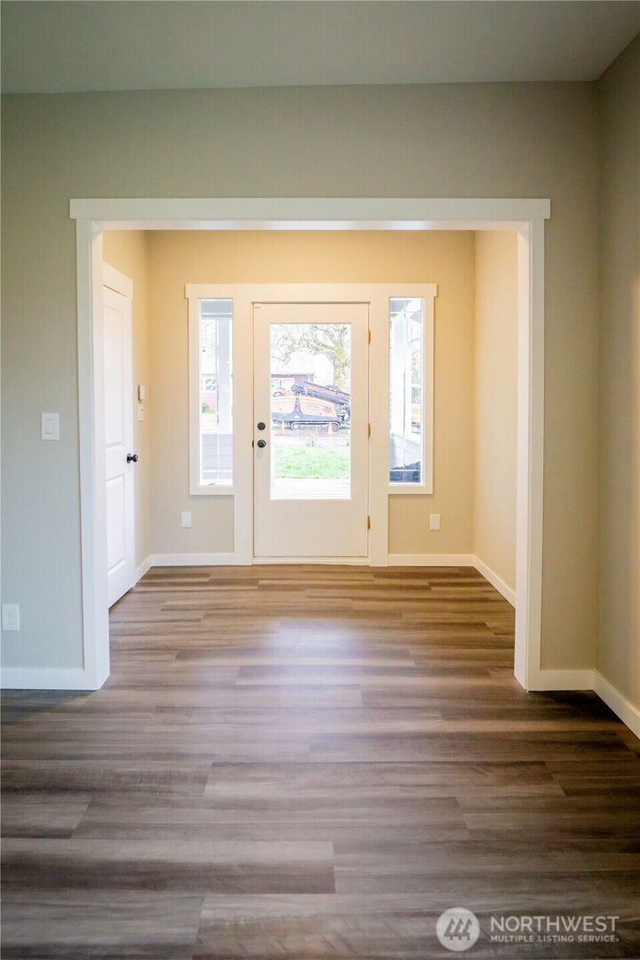 Property Photo:  926  Tullis Street NE  WA 98506 