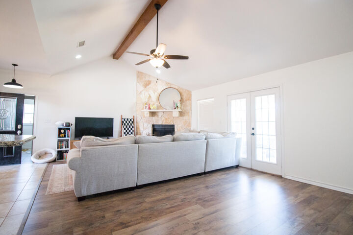 Property Photo: 233 Norwood Drive TX 76903