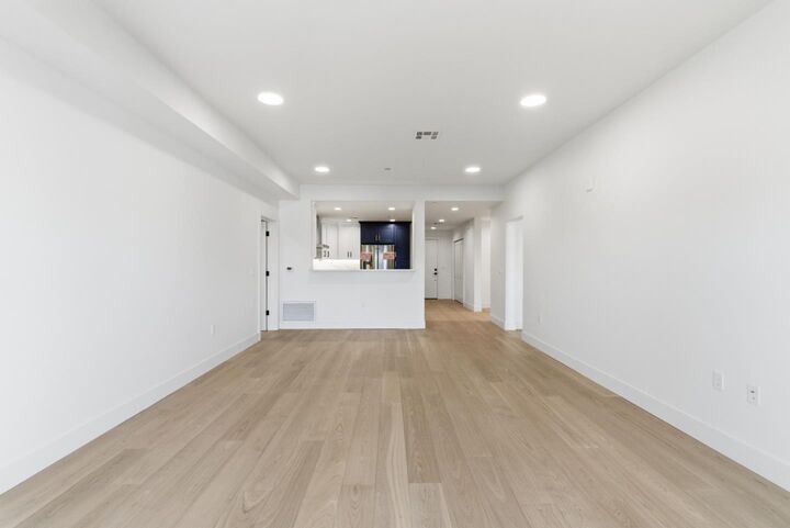 Property Photo: 560 El Camino Real 207 CA 94070