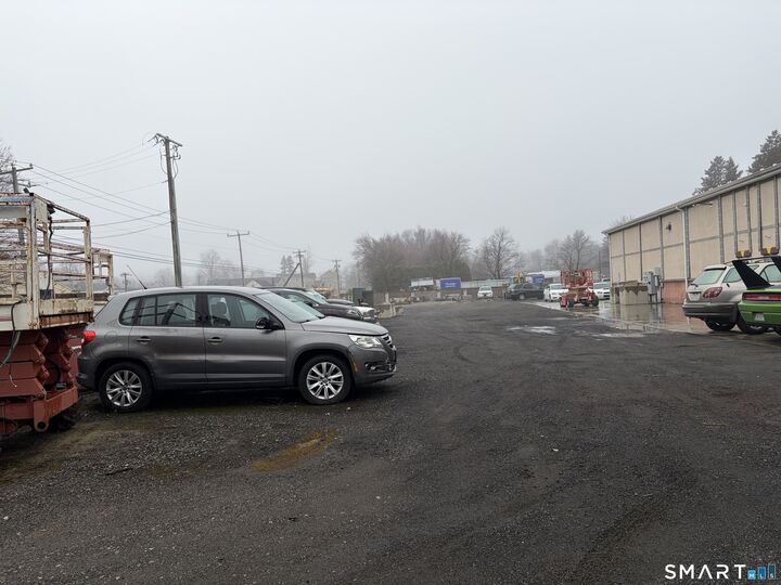 Property Photo: 33 Old Amity Road C CT 06524