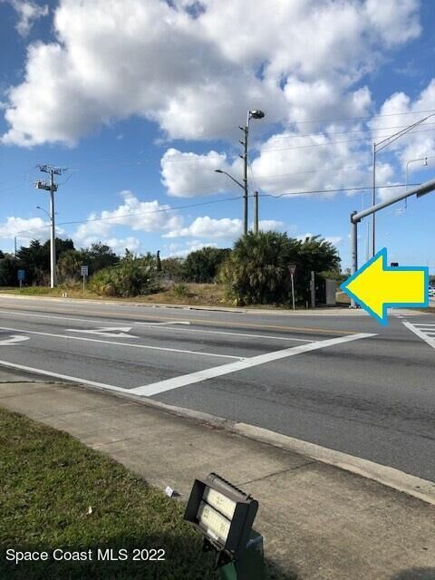 Property Photo: 4018 N Highway 1 FL 32935