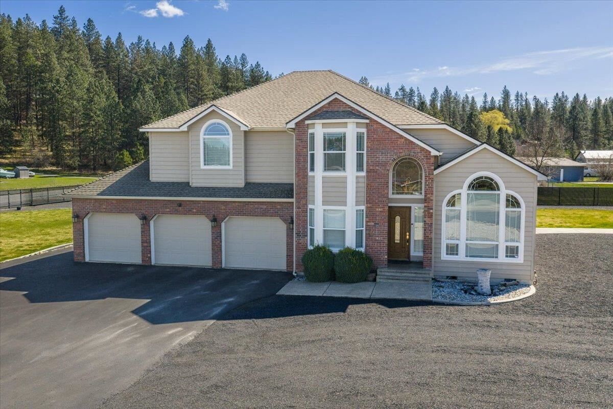 Property Photo: 21808 N Little Spokane Dr WA 99005