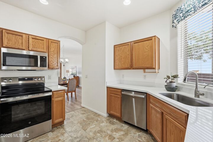 Property Photo:  536 W Deerview Court  AZ 85614 