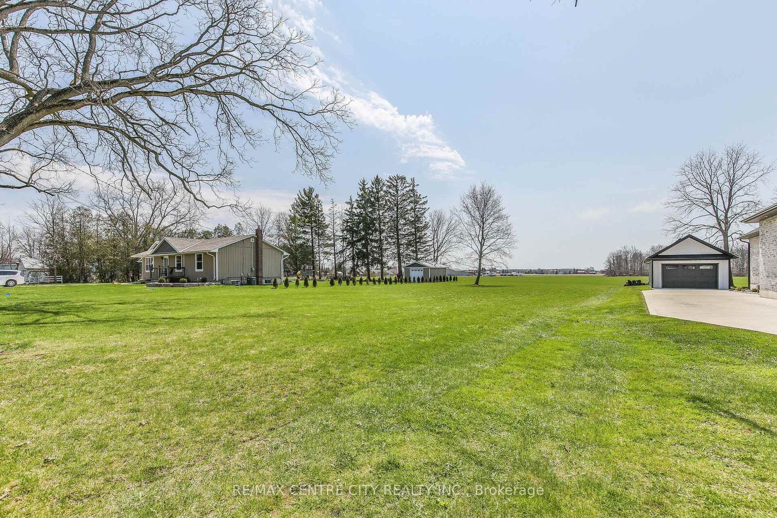 Property Photo:  51225 Clinton Street  ON N0L 2J0 