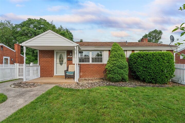 Property Photo: 1004 Collins Ave PA 15005