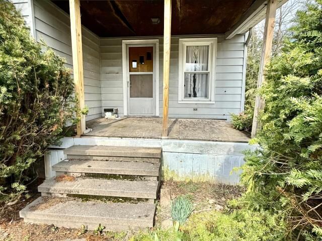 Property Photo:  211 Madison Avenue  PA 16365 