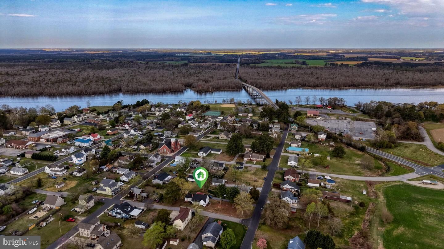 Property Photo: 202 4th Street MD 21861