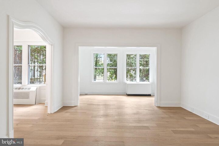 Property Photo:  4000 Cathedral Avenue NW 6B  DC 20016 