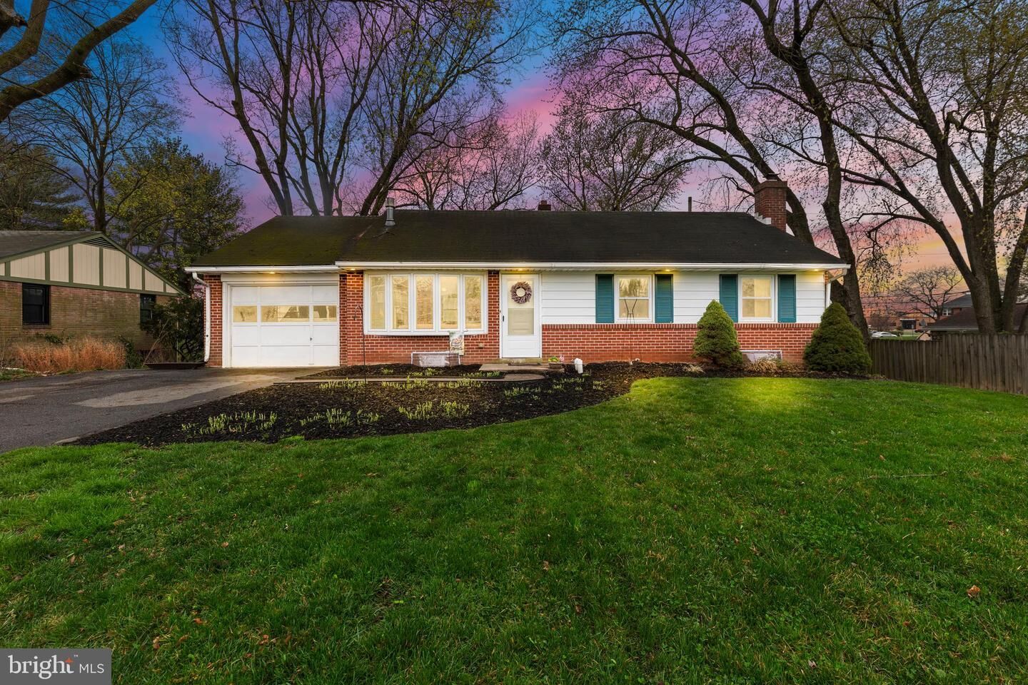 Property Photo:  1444 Glen Moore Circle  PA 17601 
