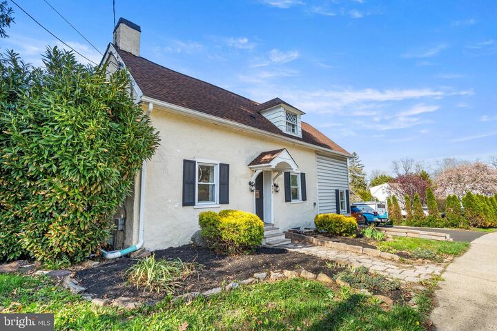 Property Photo: 632 Fitzwatertown Road PA 19090