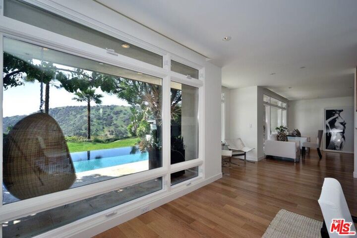 Property Photo: 2439 Carman Crest Dr CA 90068