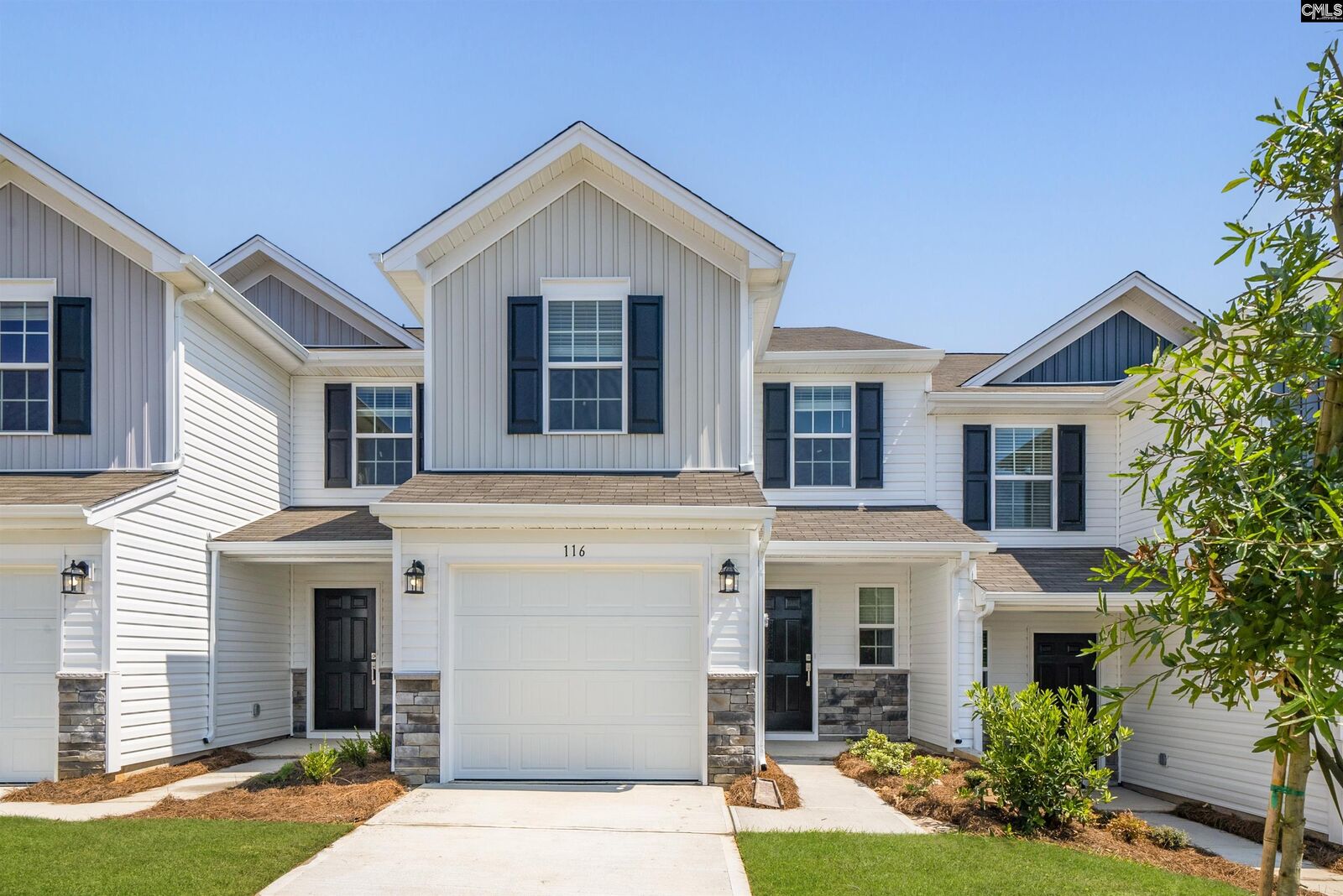 Property Photo:  102 Winding Chestnut  SC 29212-5555 