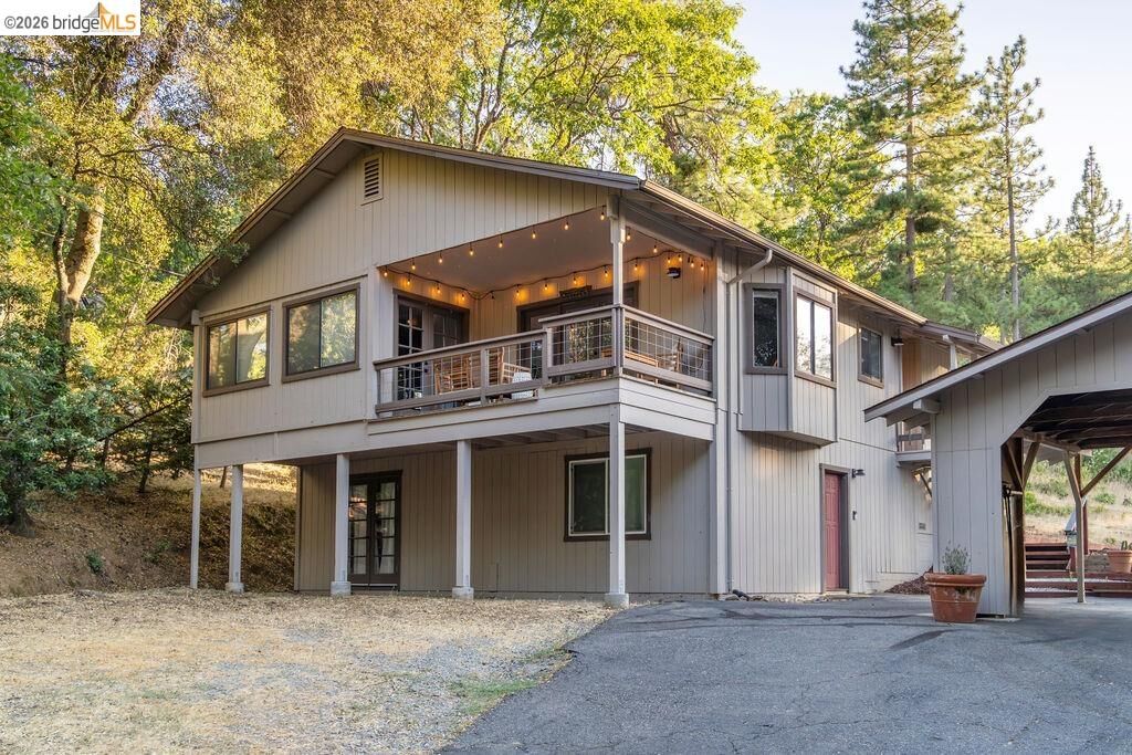 Property Photo:  19266 Ferretti Rd  CA 95321 