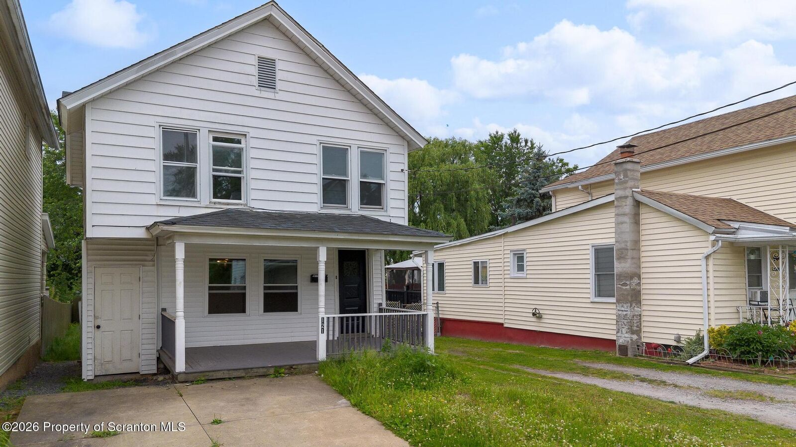 Property Photo:  121 Throop Street  PA 18508 