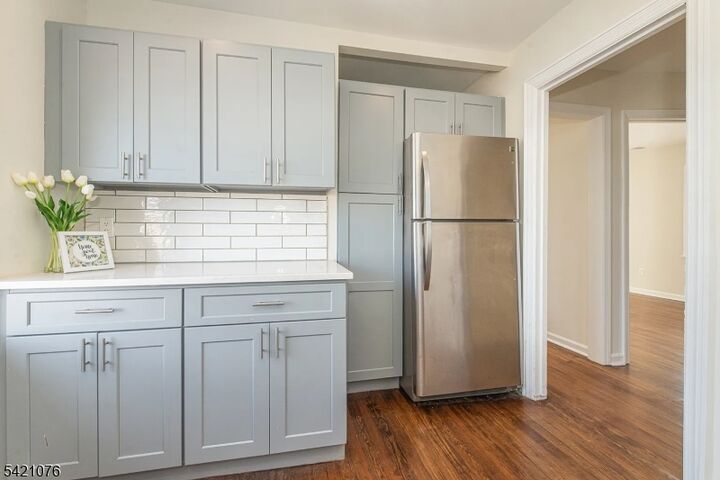 Property Photo:  116 Franklin St 2  NJ 07003 