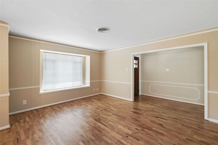 Property Photo:  4406 Rosebay Drive  TX 77018 