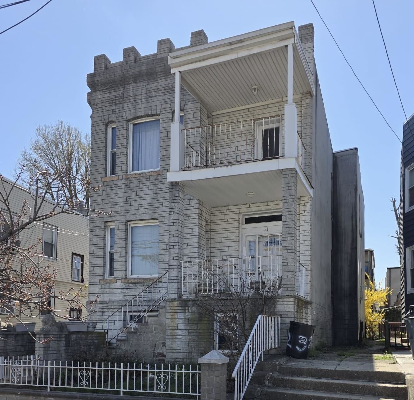 Property Photo:  21 Bayview Ave  NJ 07305 