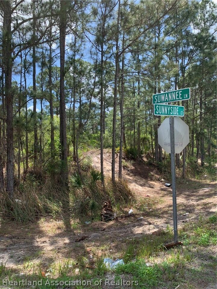 Property Photo:  113 Sunnyside Court  FL 33852 