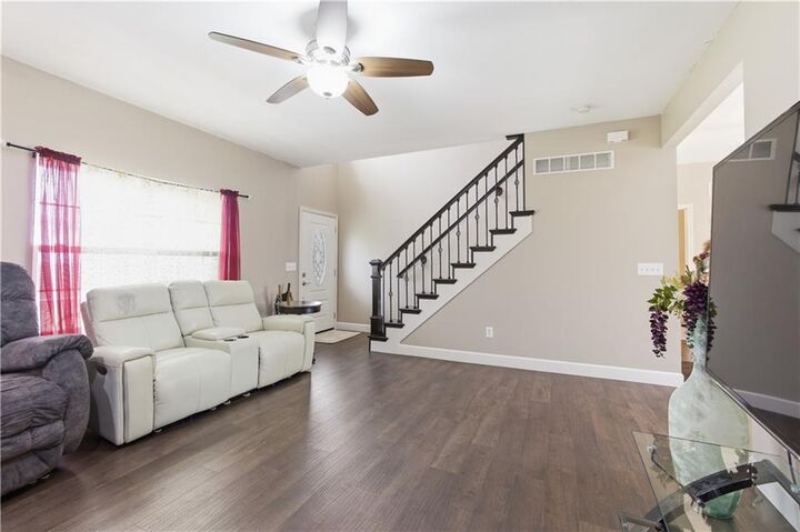 Property Photo:  865 NW 1901st Road  MO 64070 