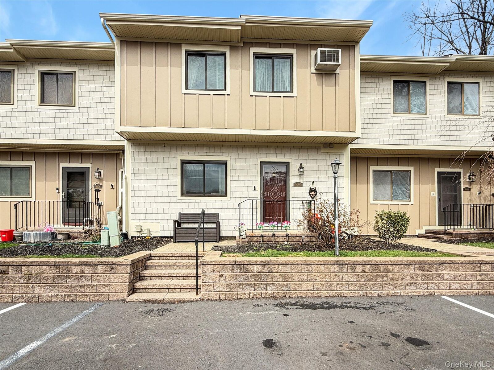 Property Photo:  5007 Chelsea Cove N  NY 12533 