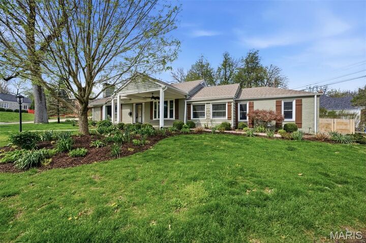 Property Photo:  1055 Warson Woods Drive  MO 63122 