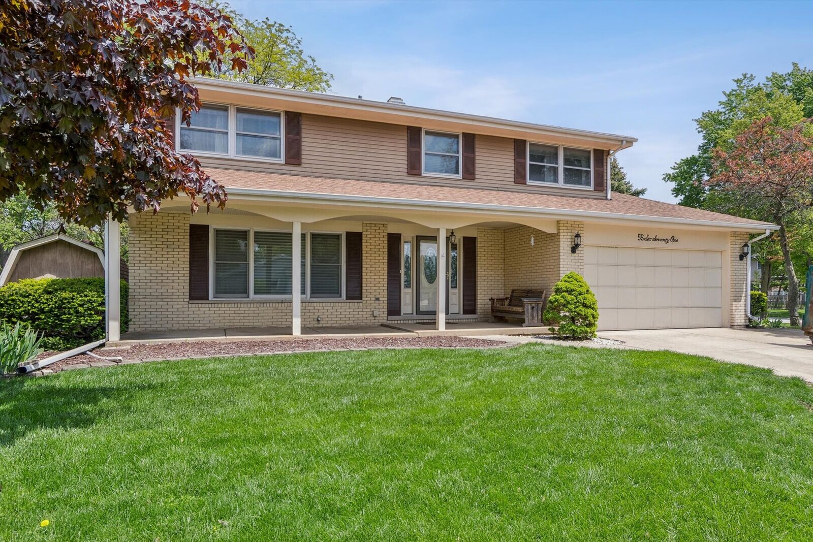 Property Photo:  5S671 Park Meadow Drive  IL 60540 
