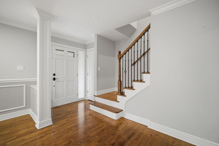 Property Photo:  