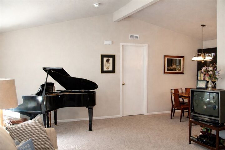 Property Photo:  4201 Topanga Canyon Boulevard 21  CA 91364 