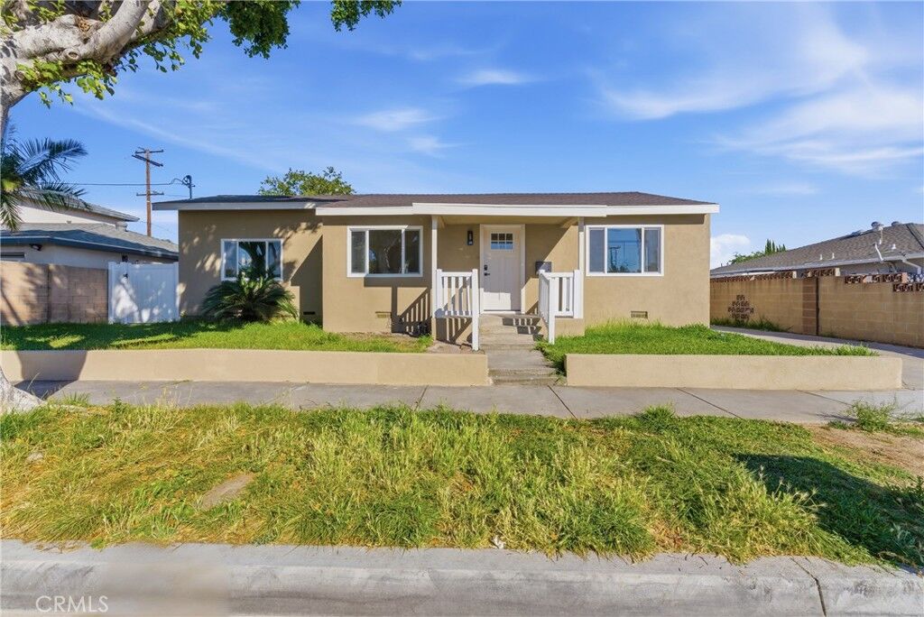 Property Photo:  608 Davis  CA 90640 