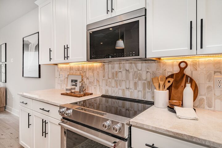 Property Photo:  130 Zola Aly  TN 37209 