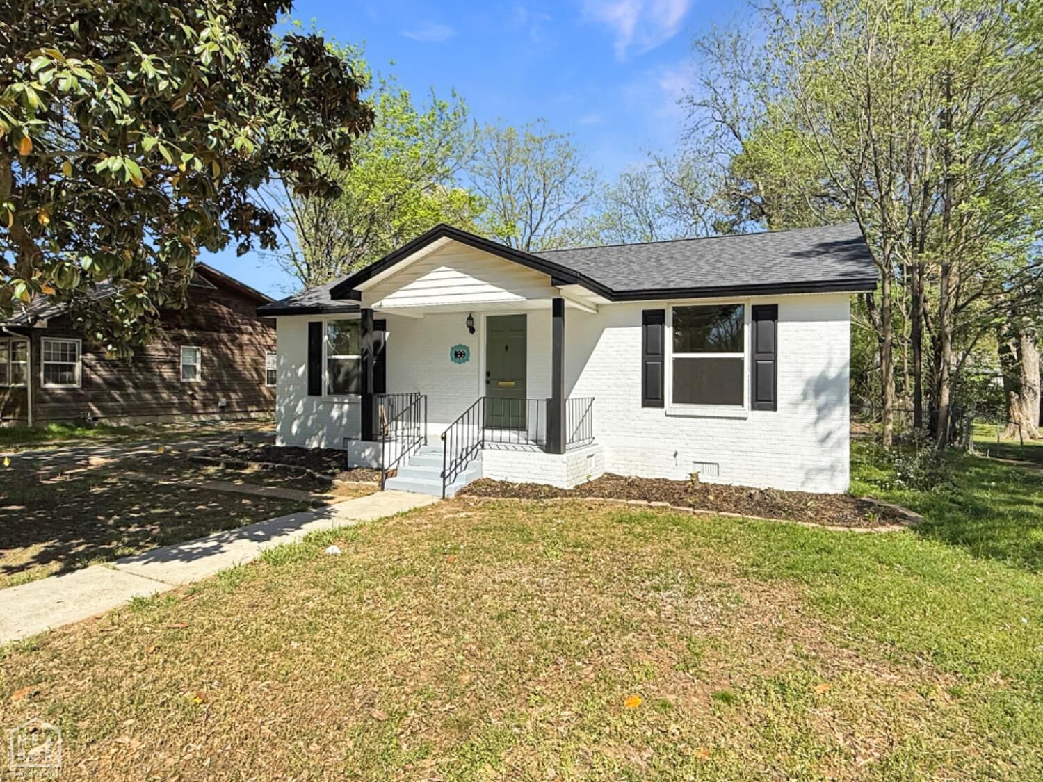 Property Photo:  1130 Vine Street  AR 72401 