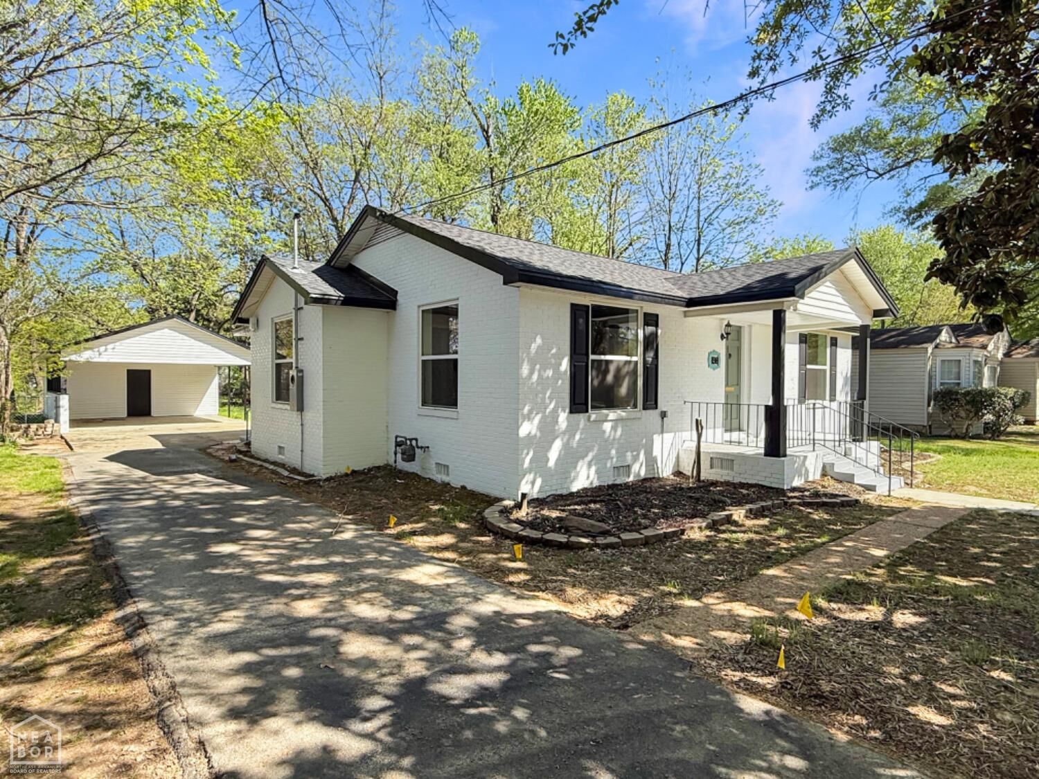 Property Photo: 1130 Vine Street AR 72401