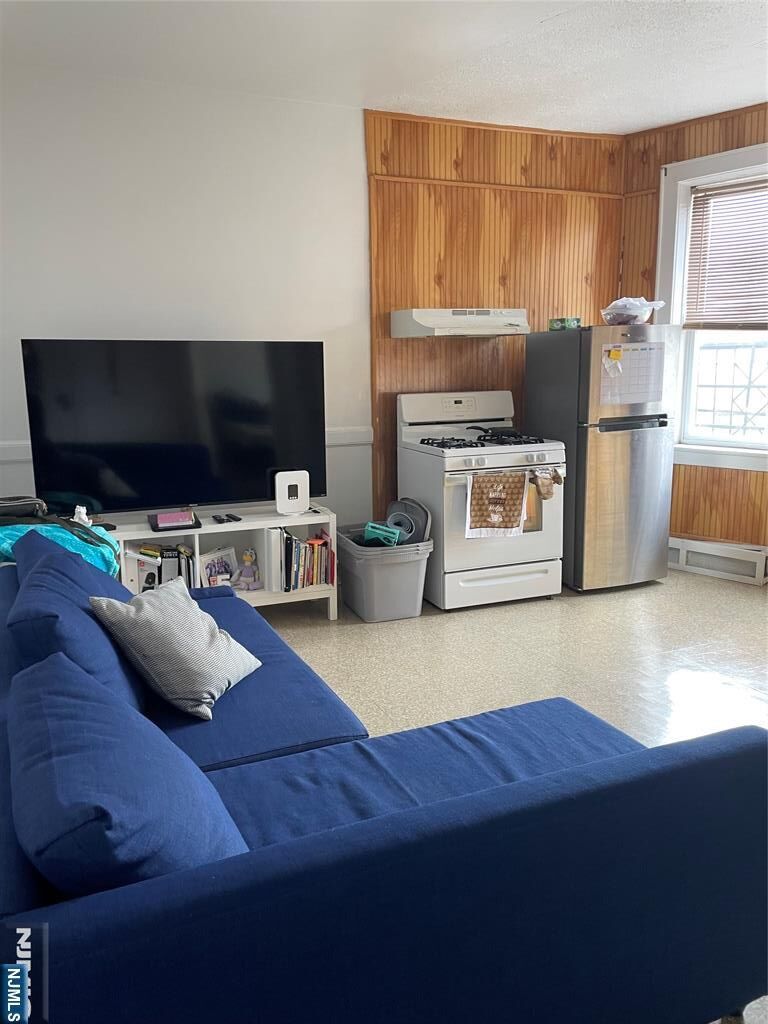 Property Photo: 430 Lexington Avenue 9 NJ 07011