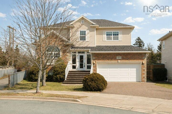 Property Photo: 31 Parkmount Close NS B3S 1L7