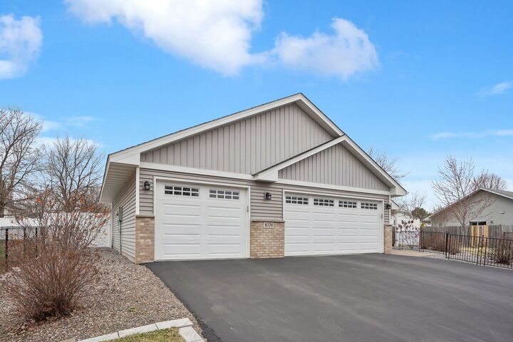 Property Photo:  1076 244th Avenue NE  MN 55005 